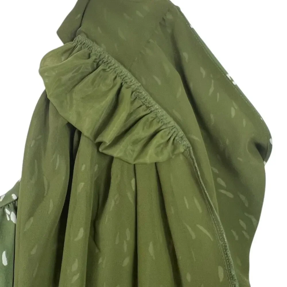 ASTR The Label Wrap Top Green XL Puff Sleeve V-Neck Cropped Satin Smocked Back‎